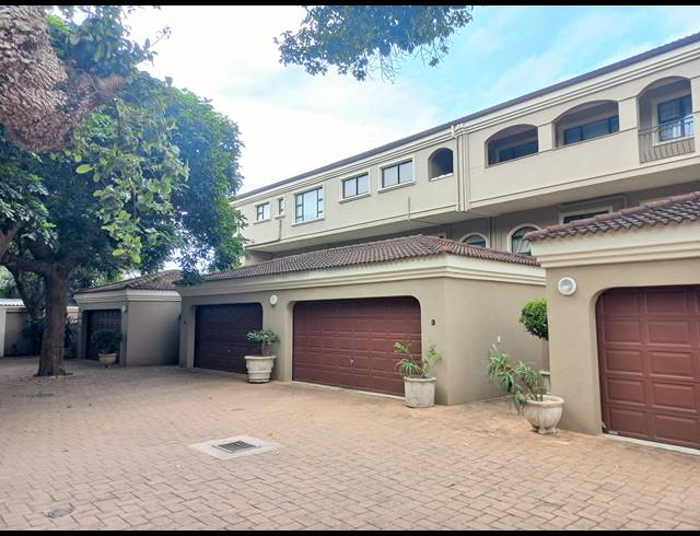 4 BEDROOM APARTMENT FOR SALE IN SHELLY BEACH